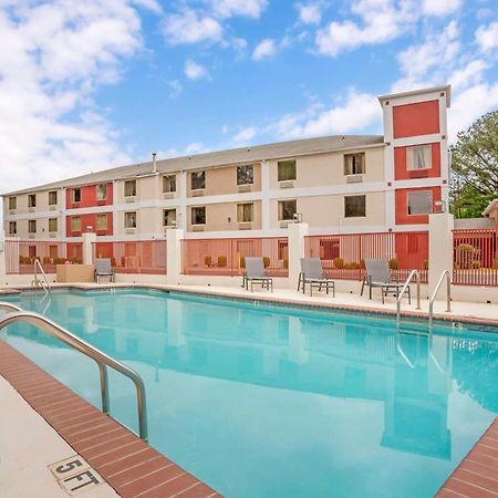Best Western Gardendale Buitenkant foto