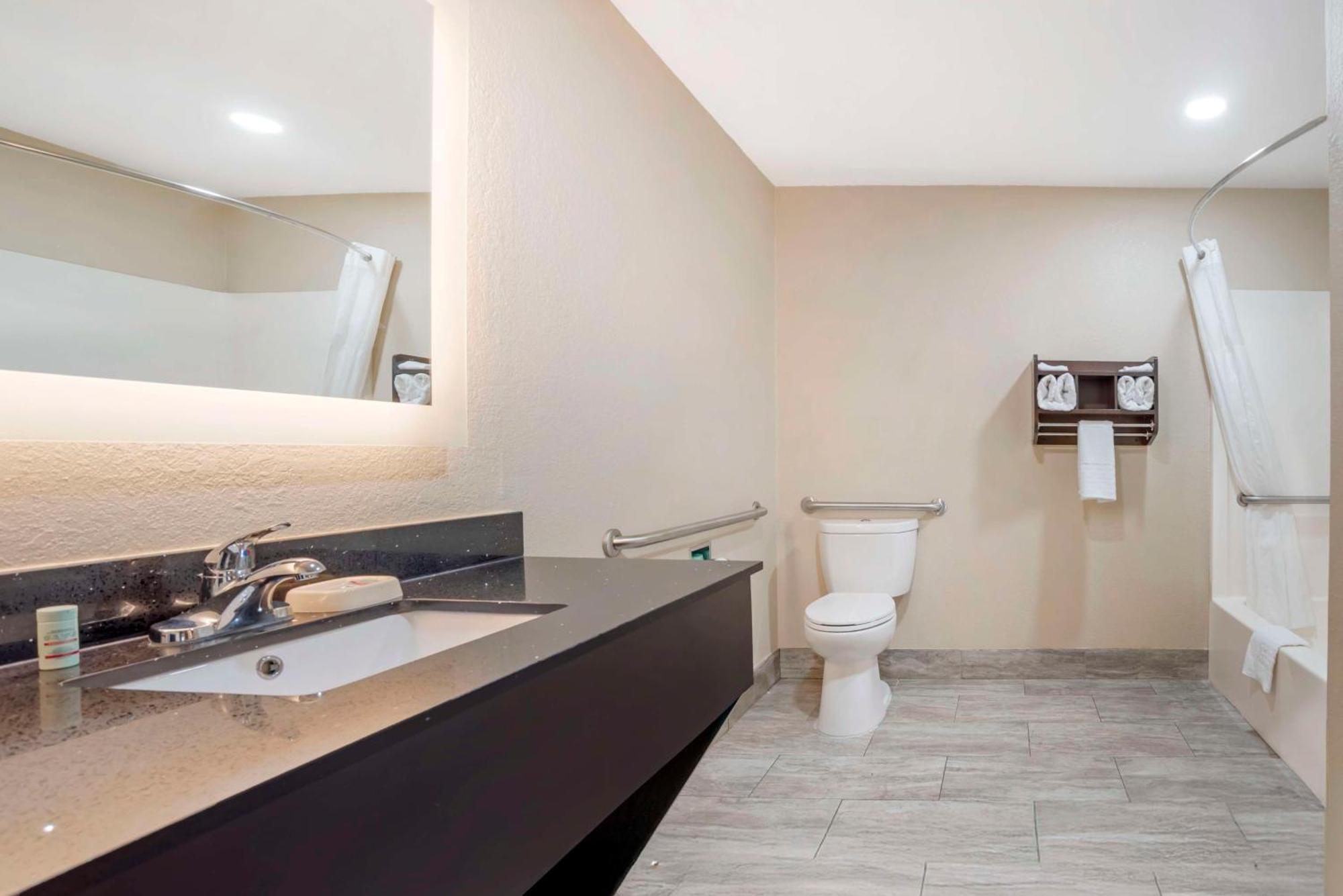 Best Western Gardendale Buitenkant foto
