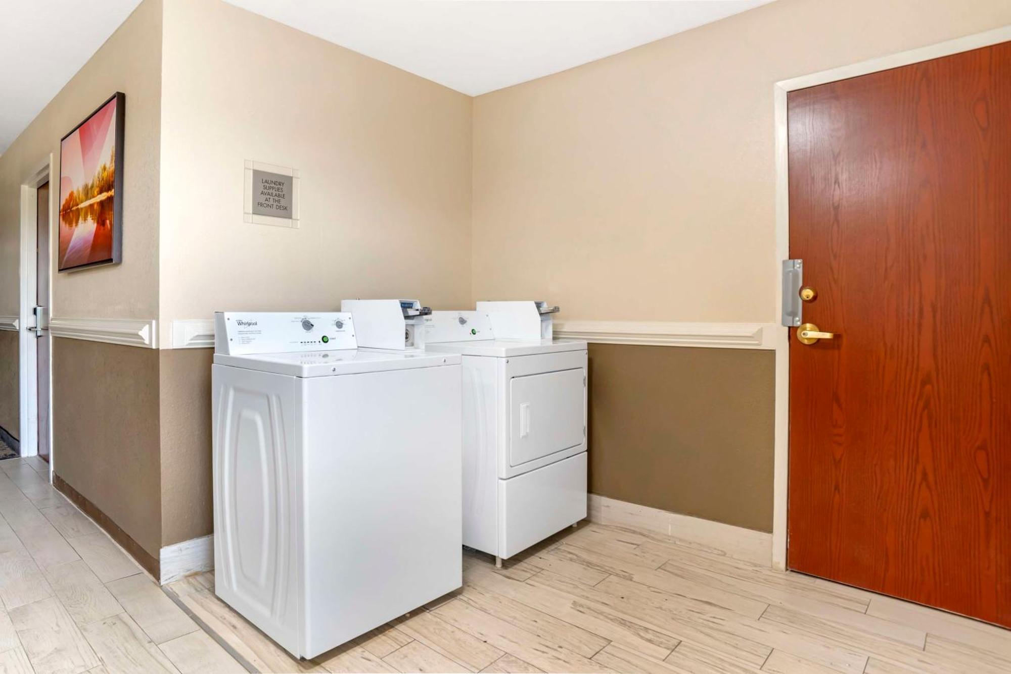 Best Western Gardendale Buitenkant foto